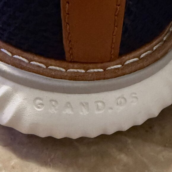 Men's Like New Cole Haans Shoes Size 10 Model 32153 - Picture 5 of 8